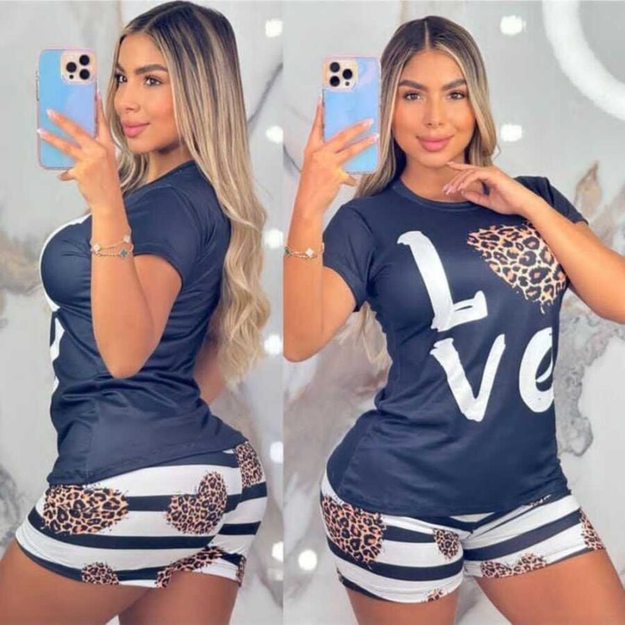 Pijama short y camiseta con corazones en animal style