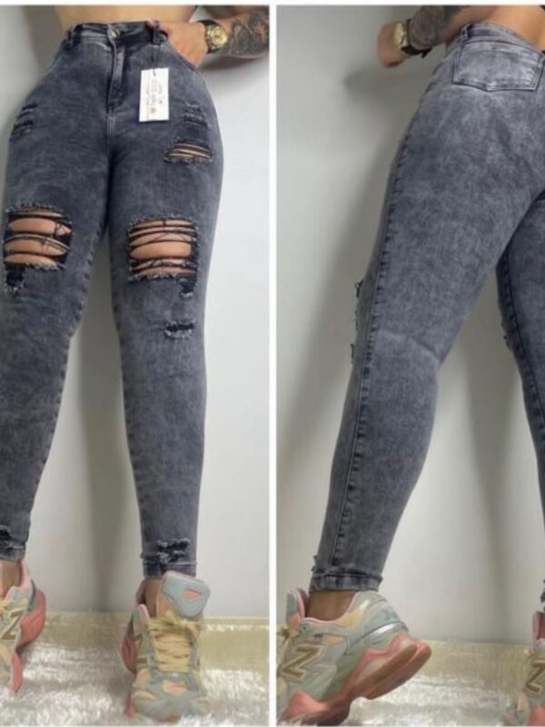 Jean skinny con desgaste y rotos