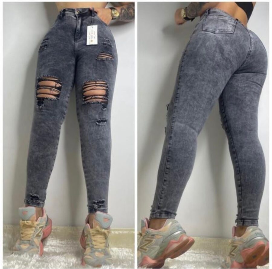 Jean skinny con desgaste y rotos
