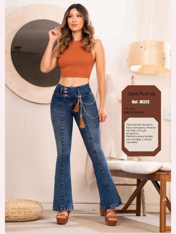 Jean push up con cadena bota campana para mujer