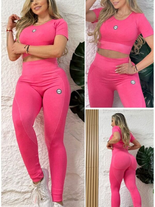 Conjunto deportivo para mujer leggins y top
