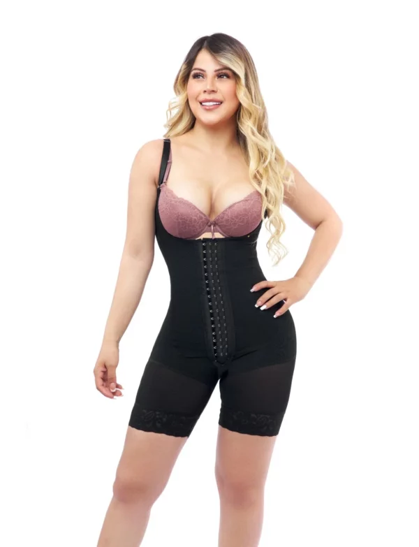 Fajas colombianas strapless, con control de abdomen, levanta gluteos, con broche y tiras en tela powernet y licra, ref 1019