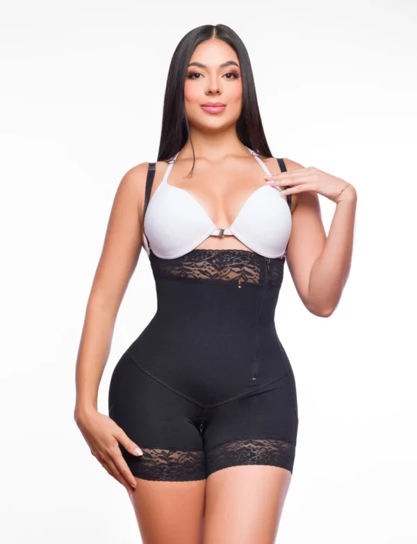 Fajas colombianas strapless, con control de abdomen, levanta gluteos, con cremallera lateral, tira delgada, en tela powernet y licra ref 1086