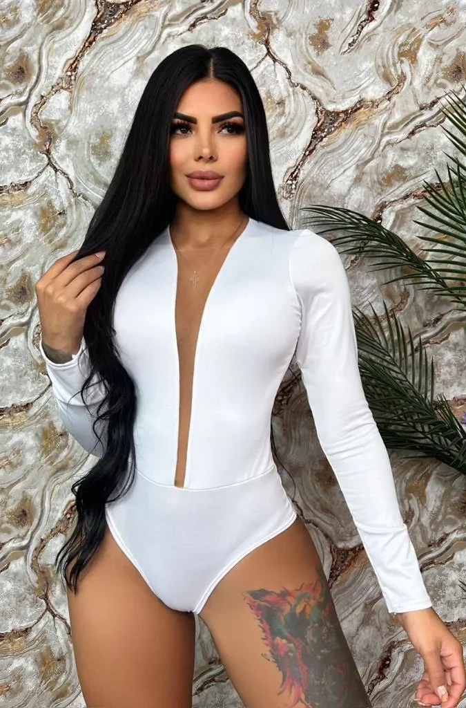 Body ajustado con escote y malla transparente