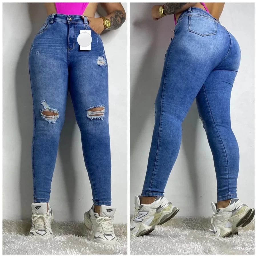 Jean Push Up azul claro con rotos