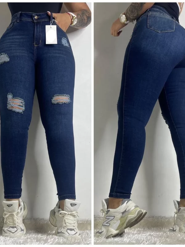 Jean Push Up azul oscuro con rotos