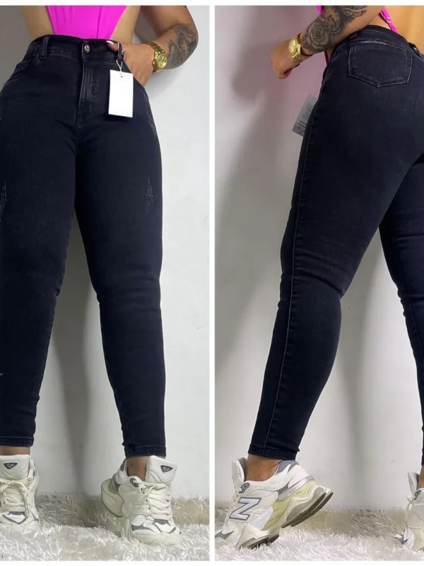 Jean ajustado push up desgastado