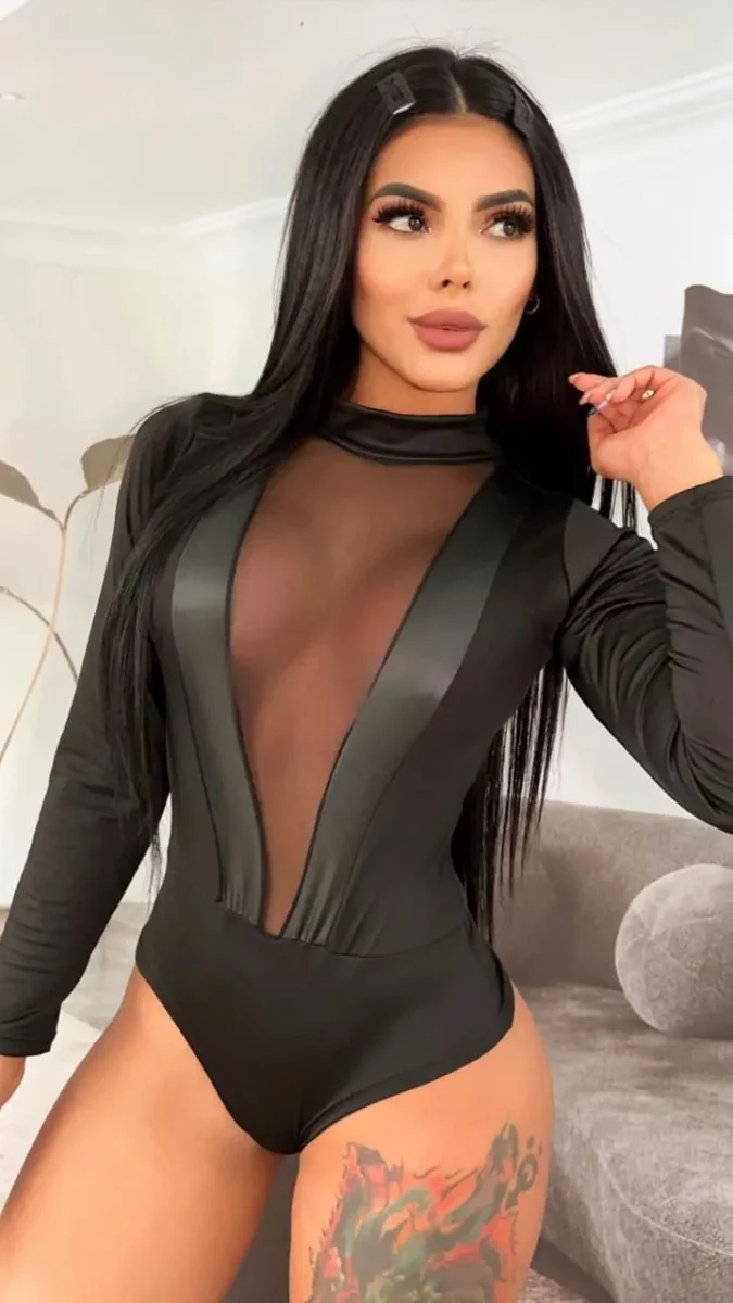 Body de manga larga con cuello redondo y diseño de malla