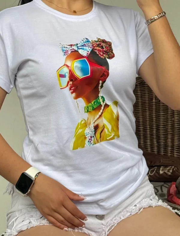 Camisa con estampado y cuello redondo