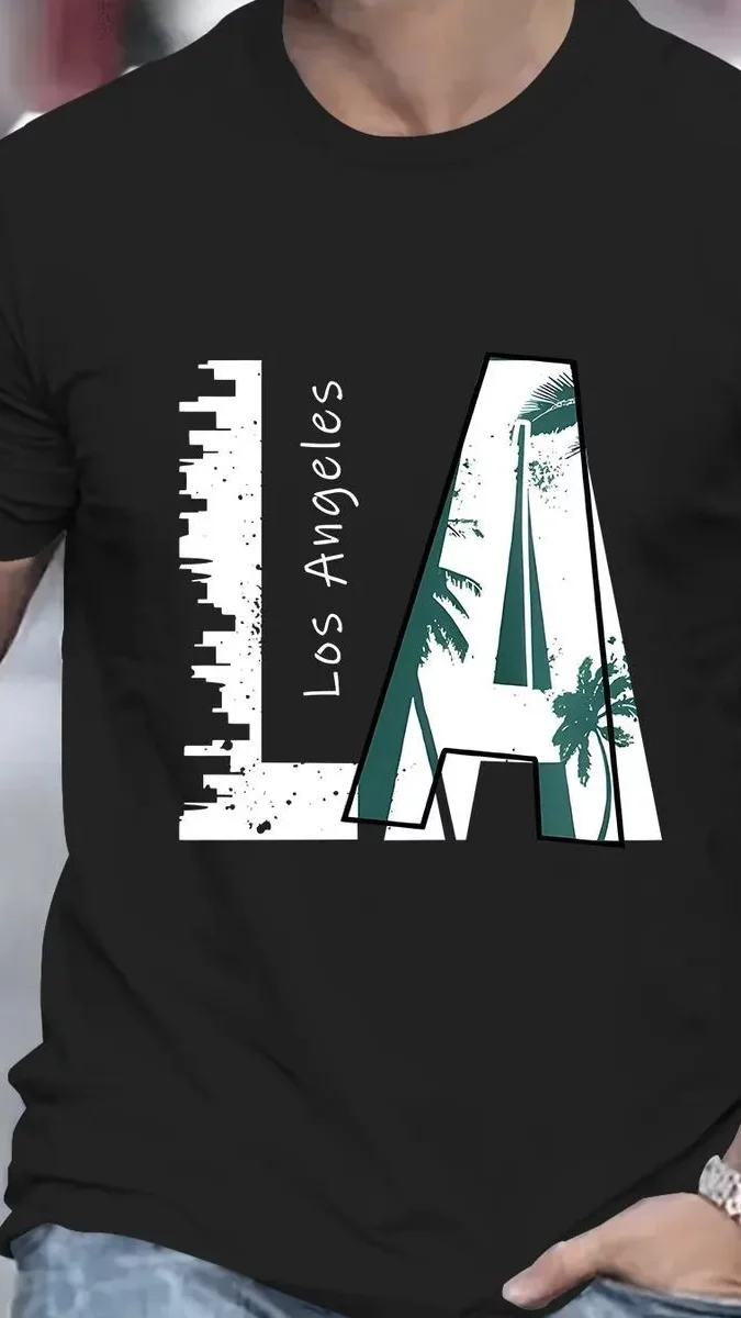 Camisa de cuello redondo con diseño de Los Ángeles