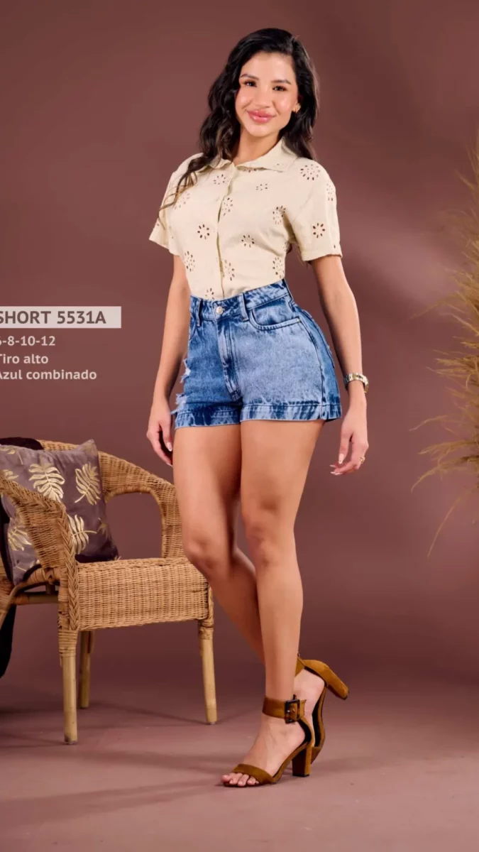 Short corto para climas calidos en piel de durazno
