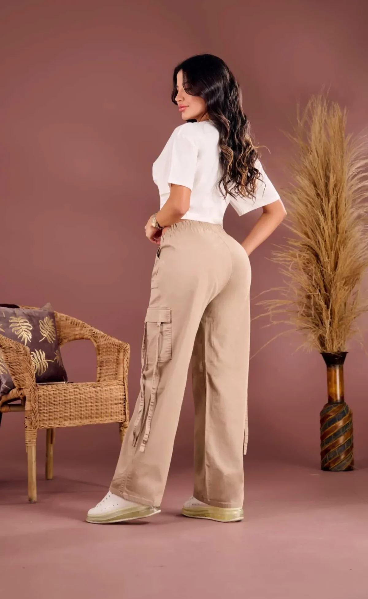 Pantalon en dril tipo cargo con cordon en la cintura - Image 2