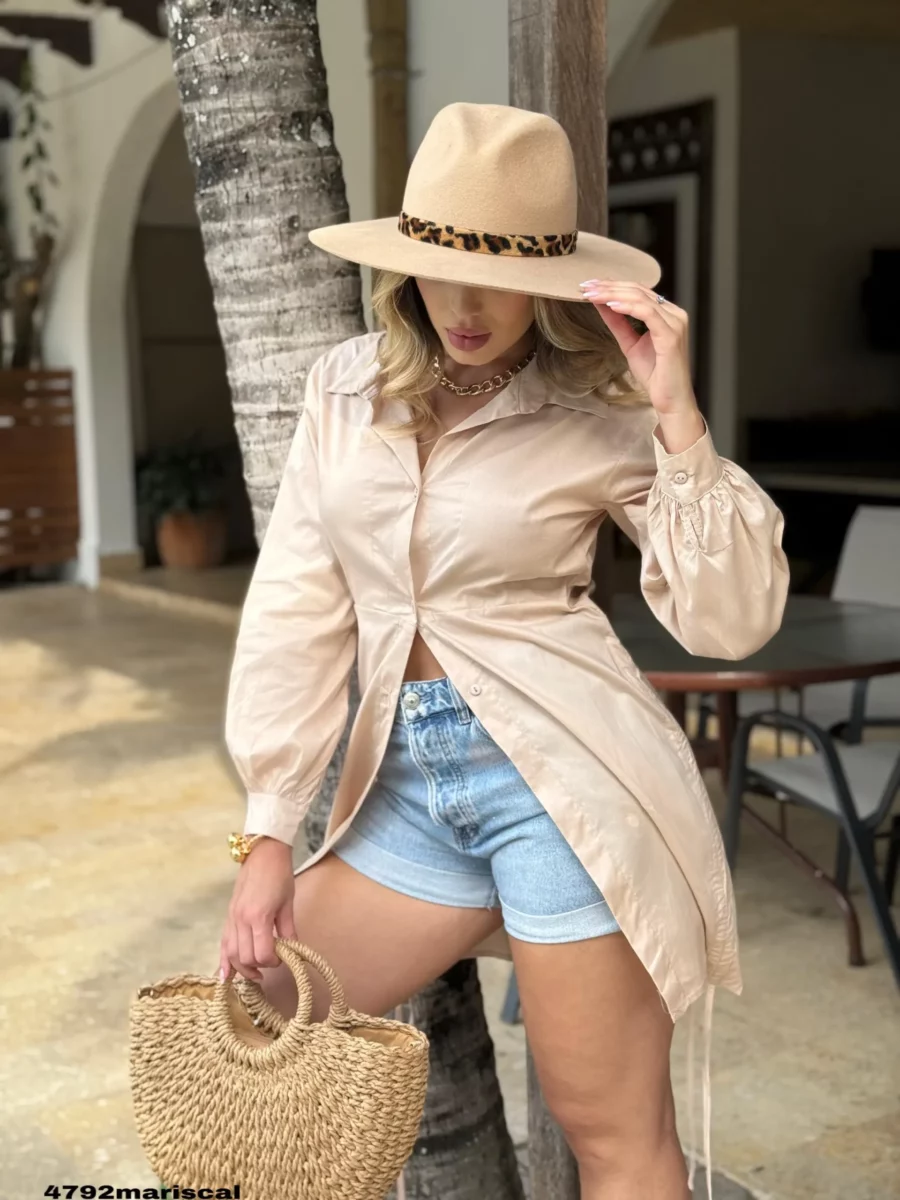 Blusa larga con manga farol y botones para mujer - Image 7
