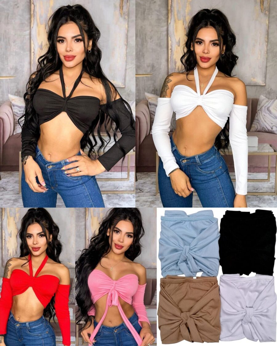 Crop top mangas de malla y escote tipo halter
