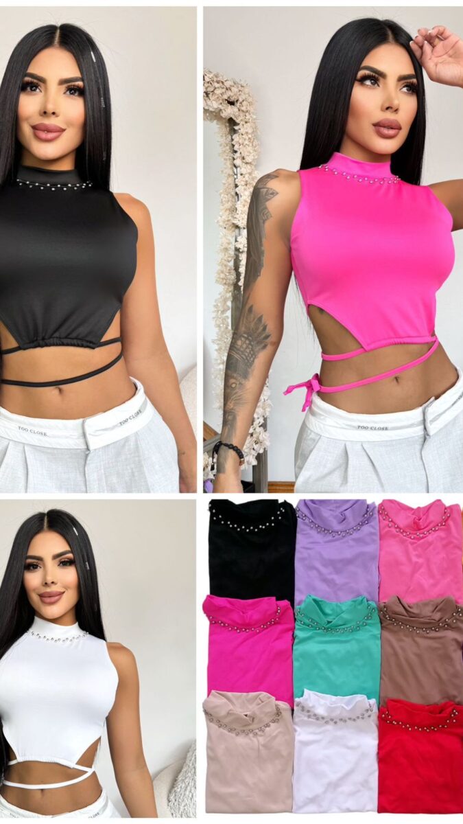 Crop top con detalle de perlas y cintas ajustables