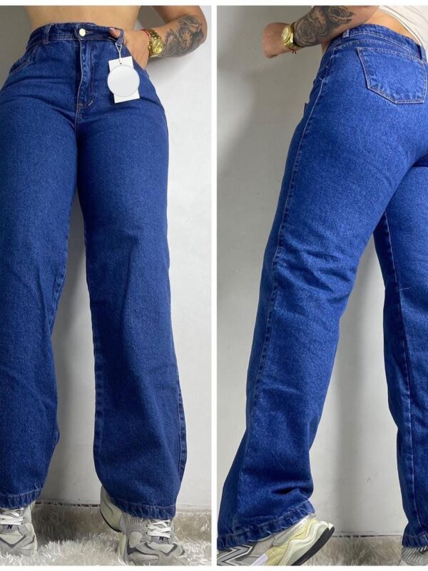Jean push up bota campana con bolsillos y cremallera