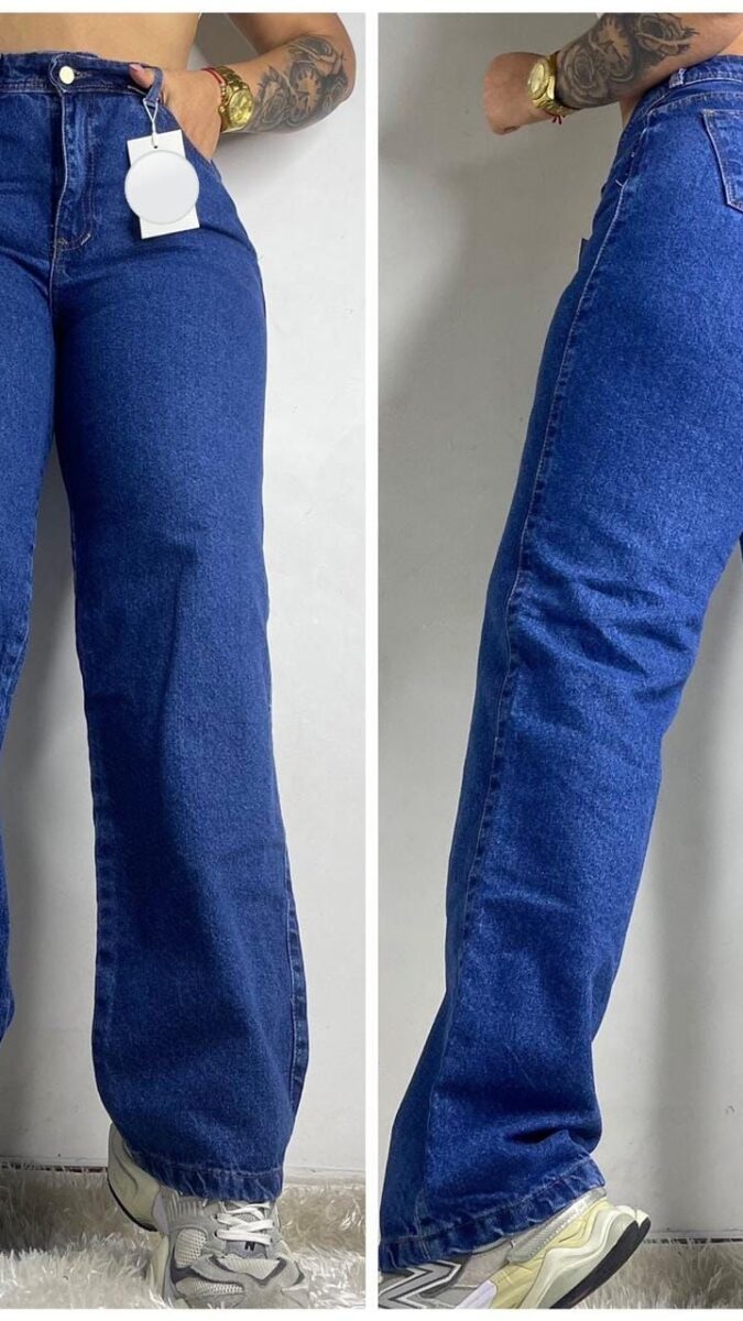Jean push up bota campana con bolsillos y cremallera