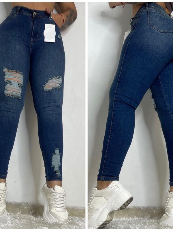 Jean push up bota tubo con bolsillos y rotos oscuro