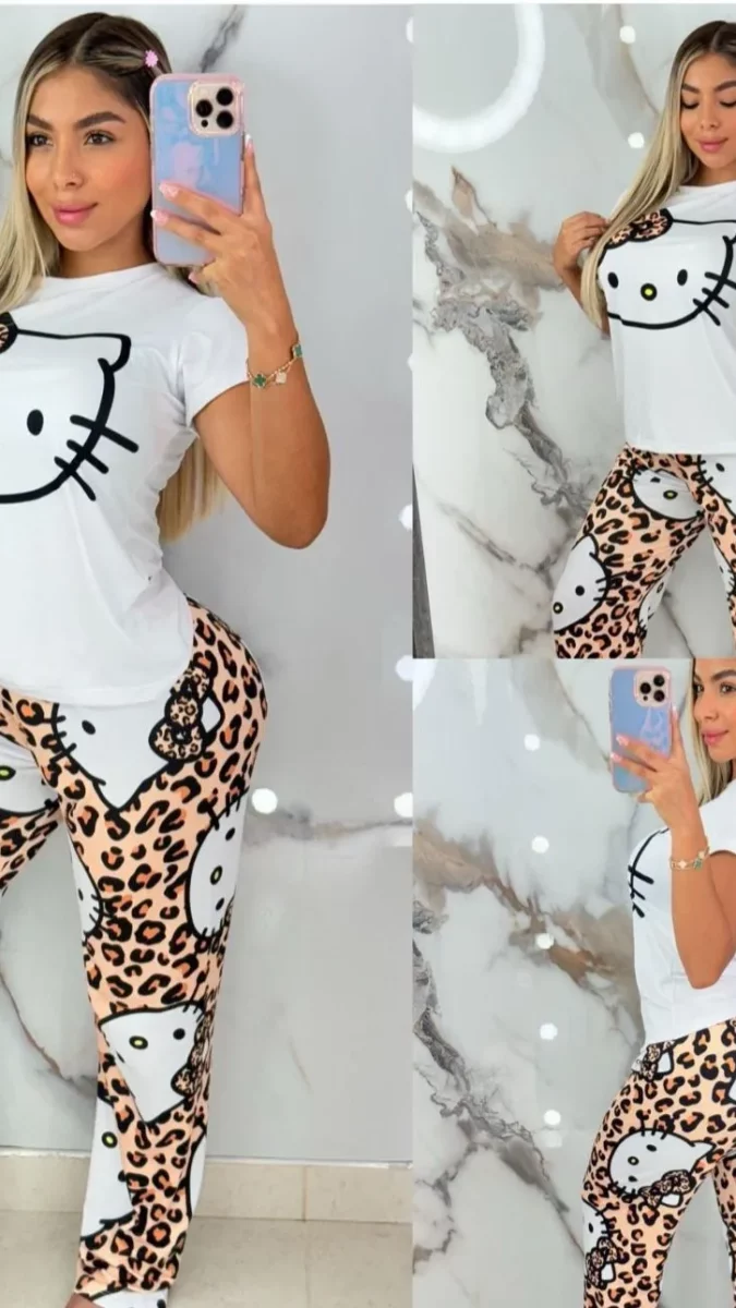 Pijama de dos piezas con diseño de hello kitty beige Talla unica