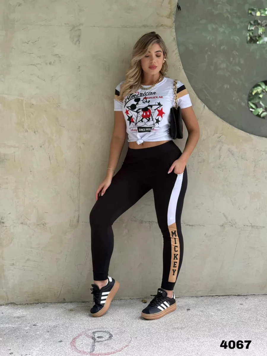 Conjunto deportivo de camisa y pantalon con diseño de mickey talla unica - Image 2