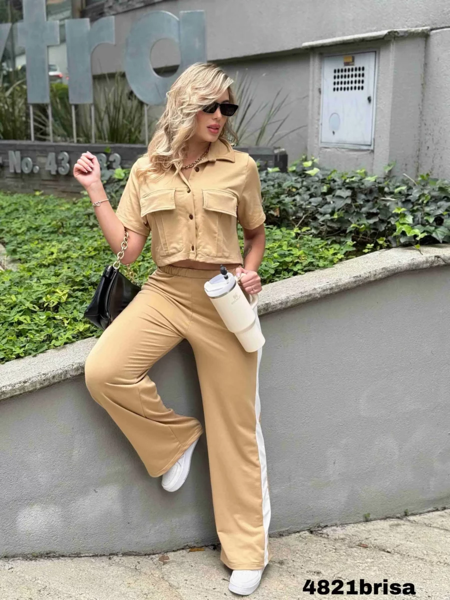 Conjunto de pantalon y blusa con botones unicolor talla unica - Image 2