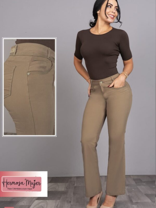 Pantalon formal en drill y en bota ancha