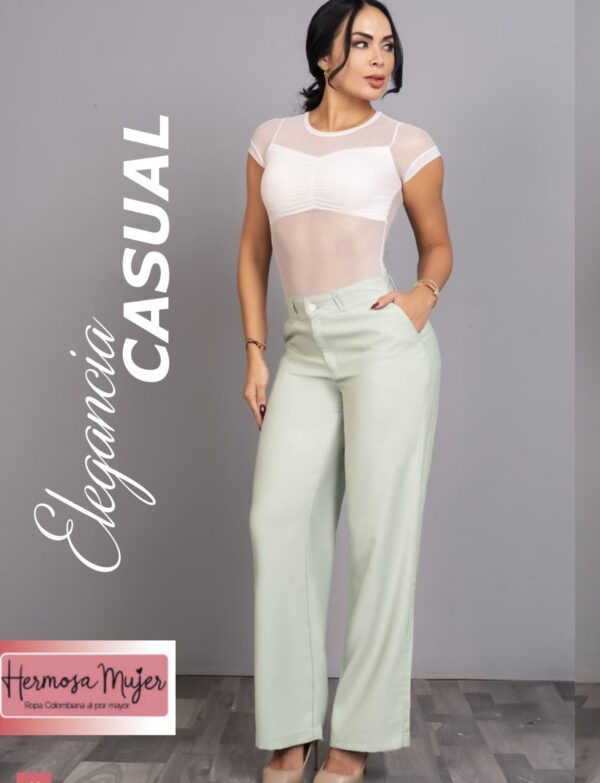 Pantalon elegante y casual bota ancha en tiro alto