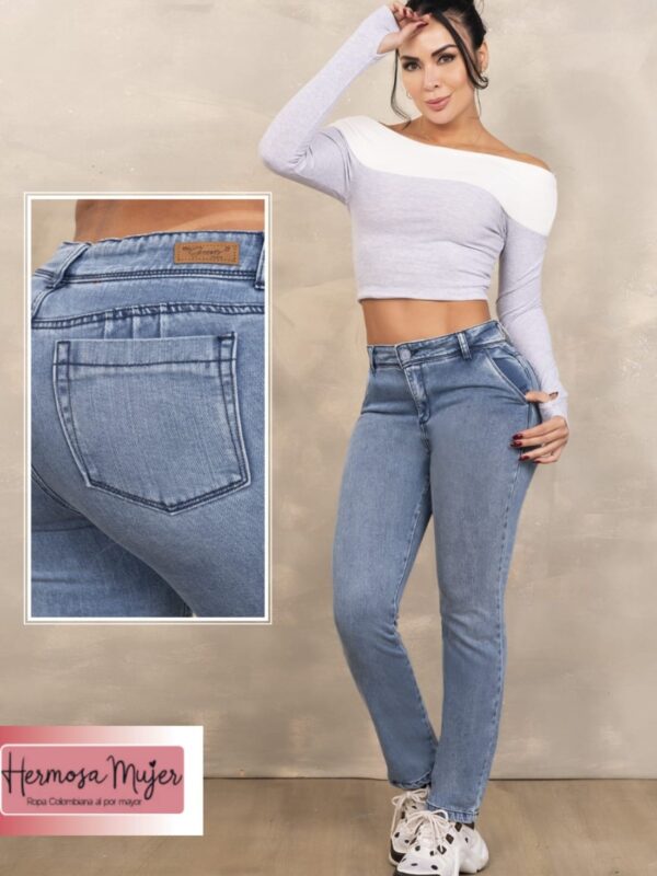 Jean clasico push up en bota tubo tiro alto casual en mezclilla