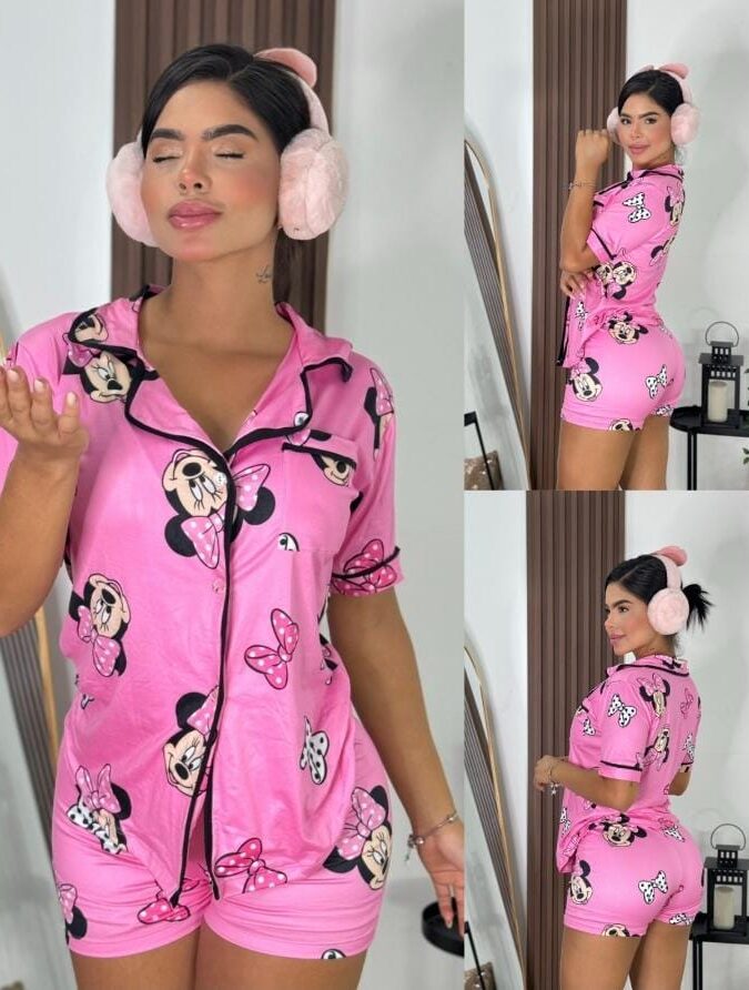 Pijama rosada con estampado de Minnie Mouse