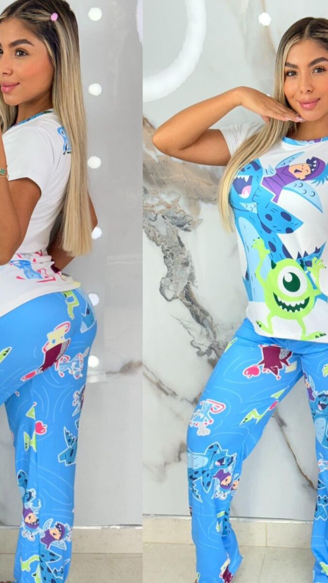 Pijama azul claro con estampado de monsters, inc