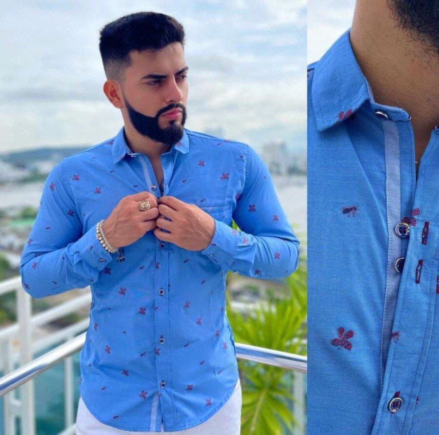 Camisa con estampado de insectos