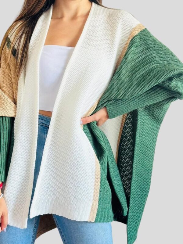 Ruana de lana con colores y manga larga talla unica