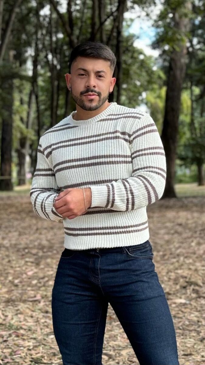 Saco de lana con rayas horizontales