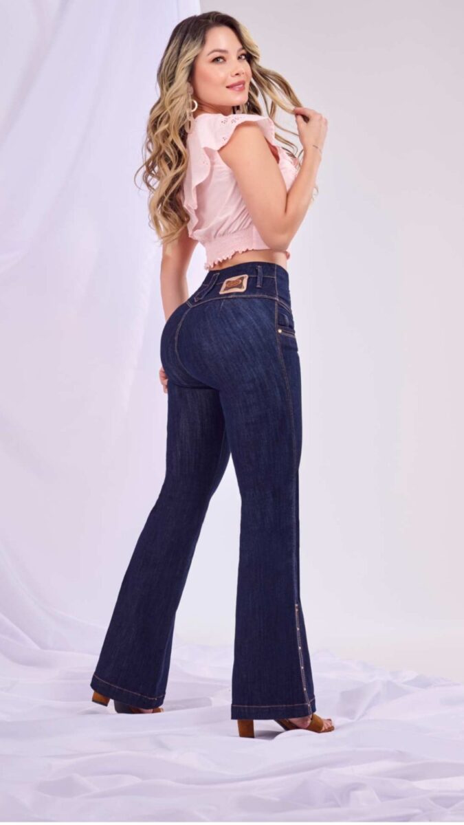 Jean push up con campana con 4 botones