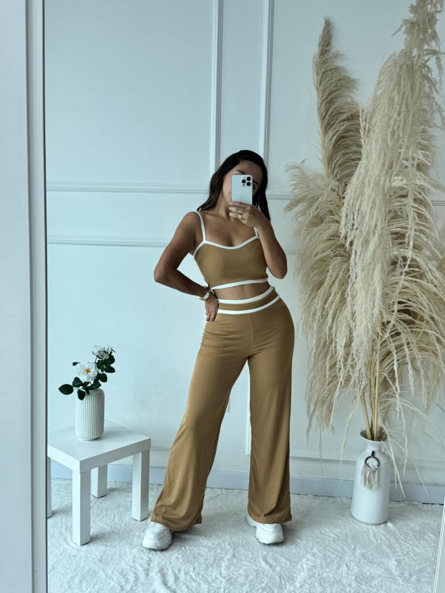 Conjunto de dos piezas con rayas blancas y corte deportivo talla unica para mujer - Image 2
