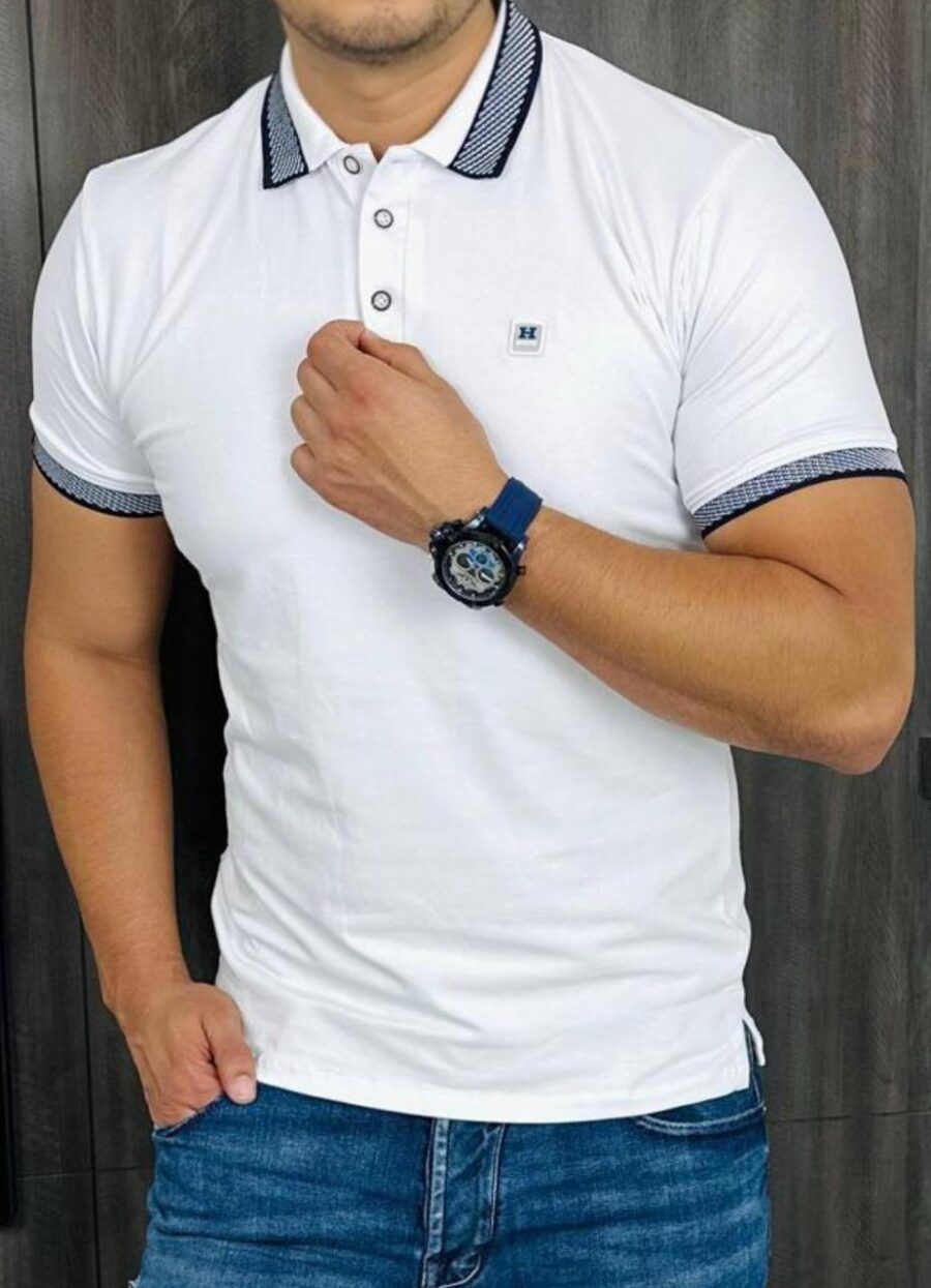 Camiseta de cuello con tres botones corte slim