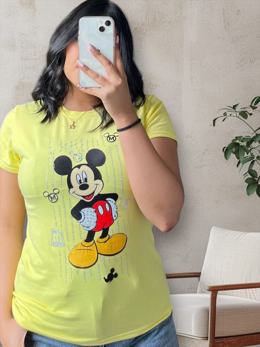 Camiseta con estampado de mickey mouse y detalles brillantes para mujer - Image 2
