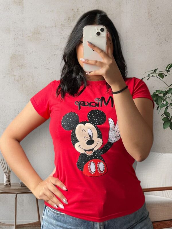 Camiseta con diseño de mickey mouse y pedreria para mujer