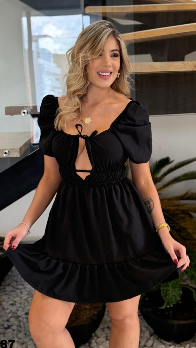 Vestido corto con abertura en el pecho y falda escalonada talla unica para mujer