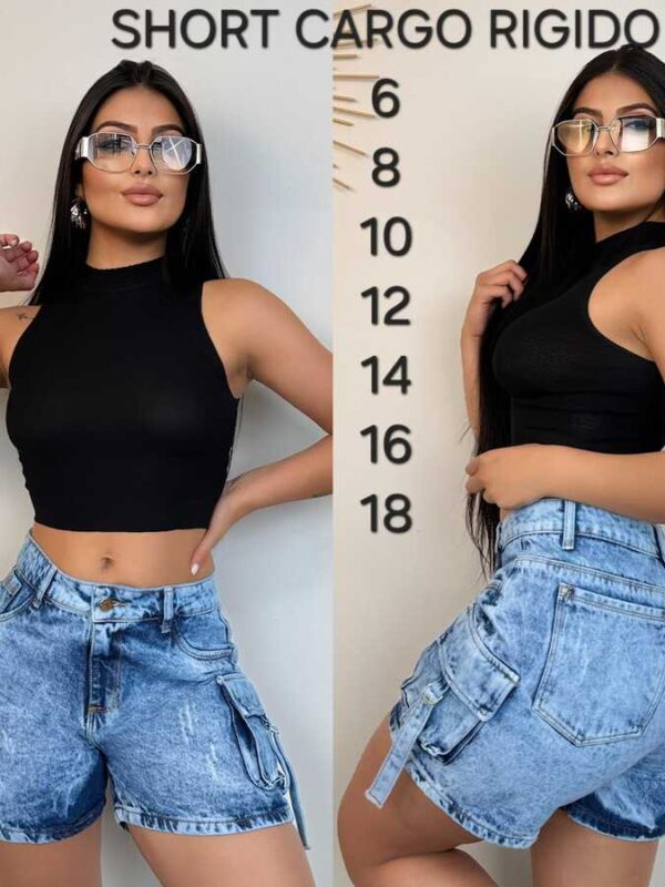 Short tipo cargo en denim azul claro para mujer