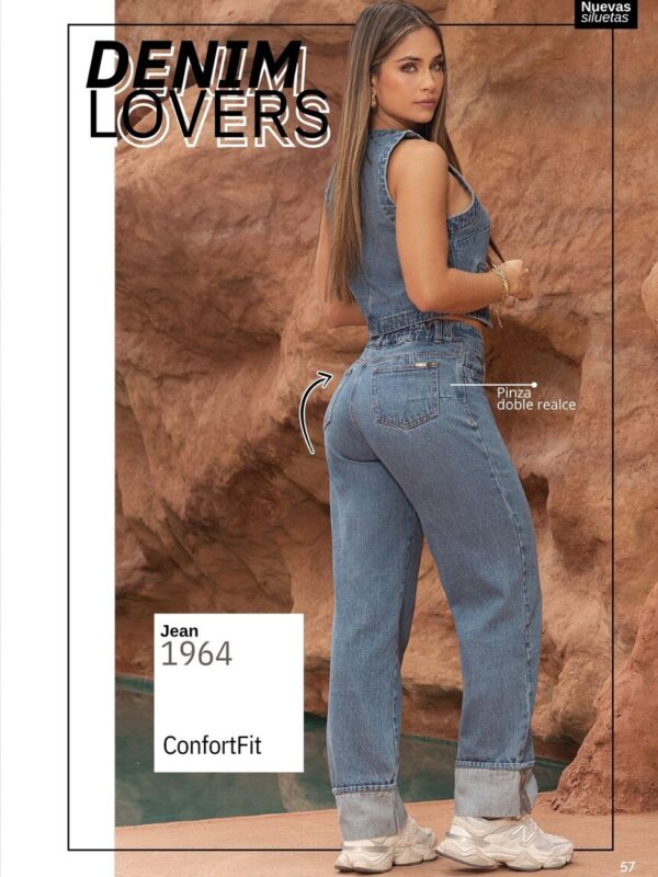 Jean push up bota recta con detalle en trenza