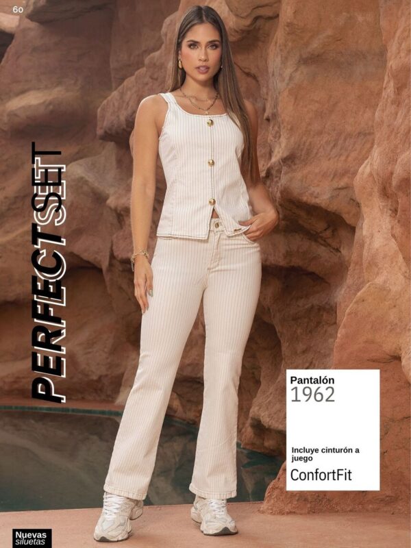 Pantalon tiro alto bota recta con pinza doble realce