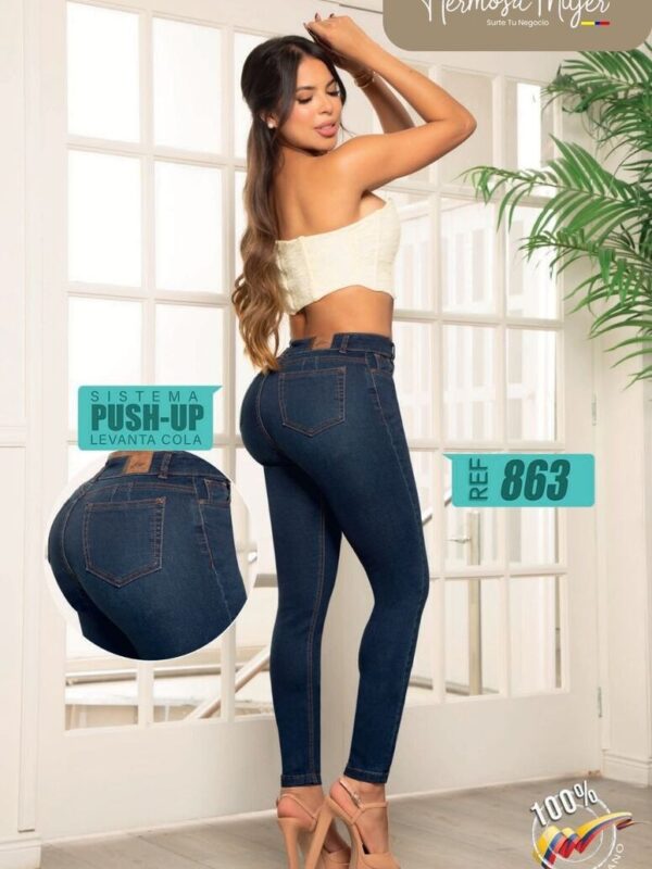 Jean para mujer skinny fit con un solo botón estilo ochentero