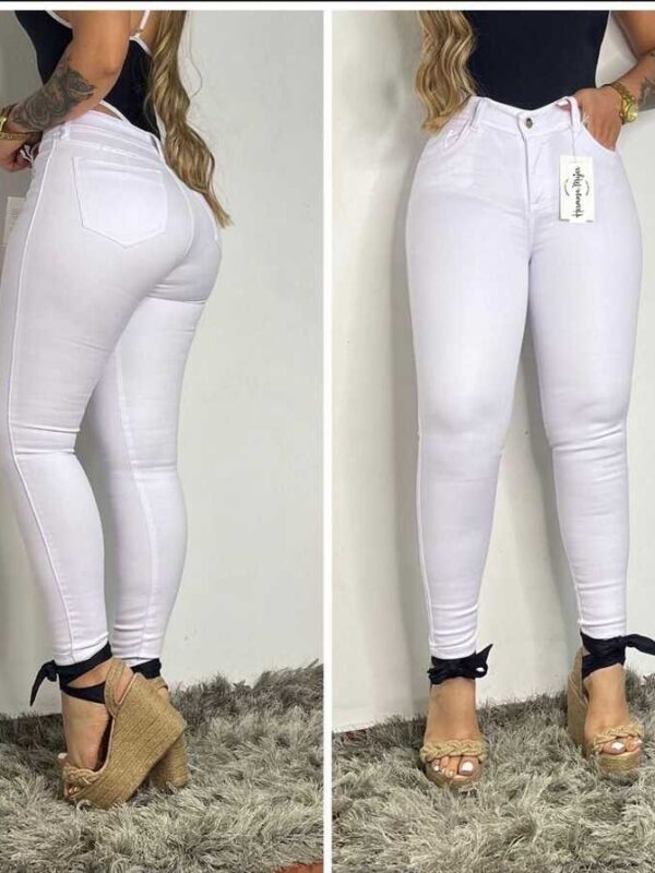Jean blanco push up bota tubo con bolsillos para mujer