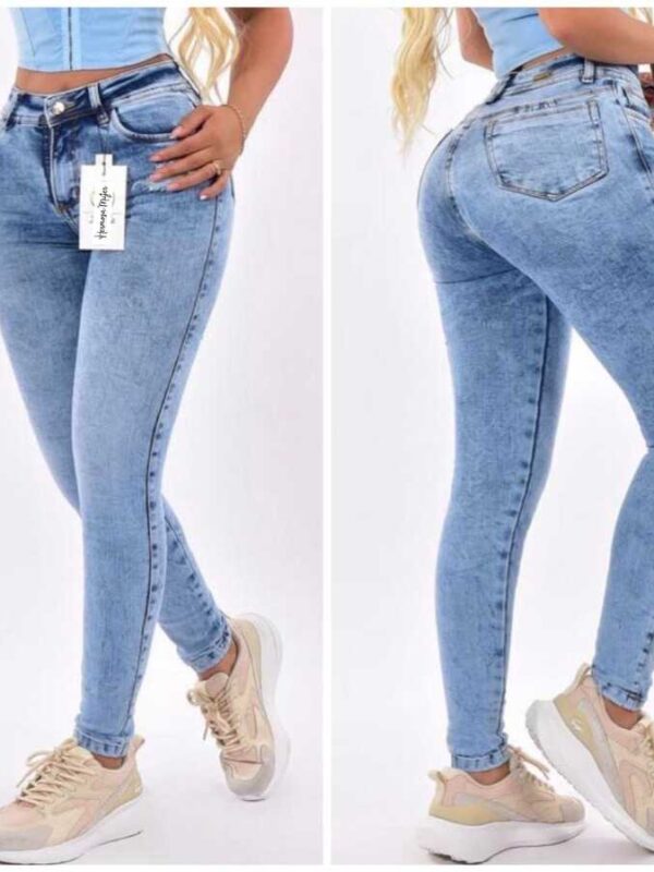 Jean azul claro push up bota tubo con bolsillos para mujer