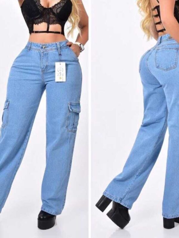 Jean push up tipo cargo con bota recta para mujer