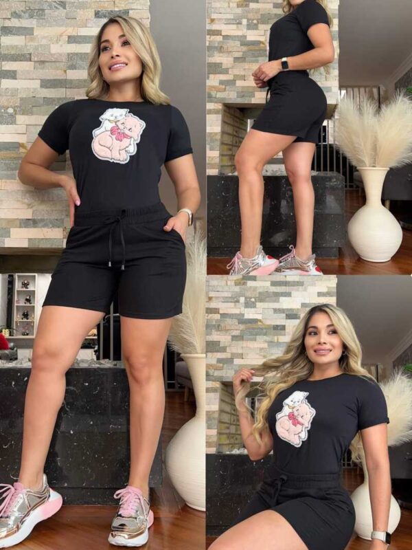 Conjunto deportivo short y camiseta corta con estampado